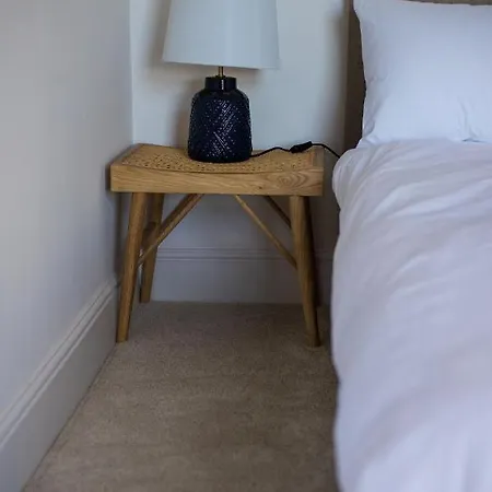 Amazing New 3 Double Bed House In Staple Hill! Bristol